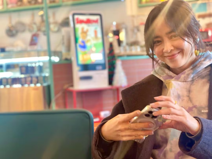 Kang Sung Yeon đã đính chính loạt thông tin sai sự thật liên quan đến đời sống cá nhân.