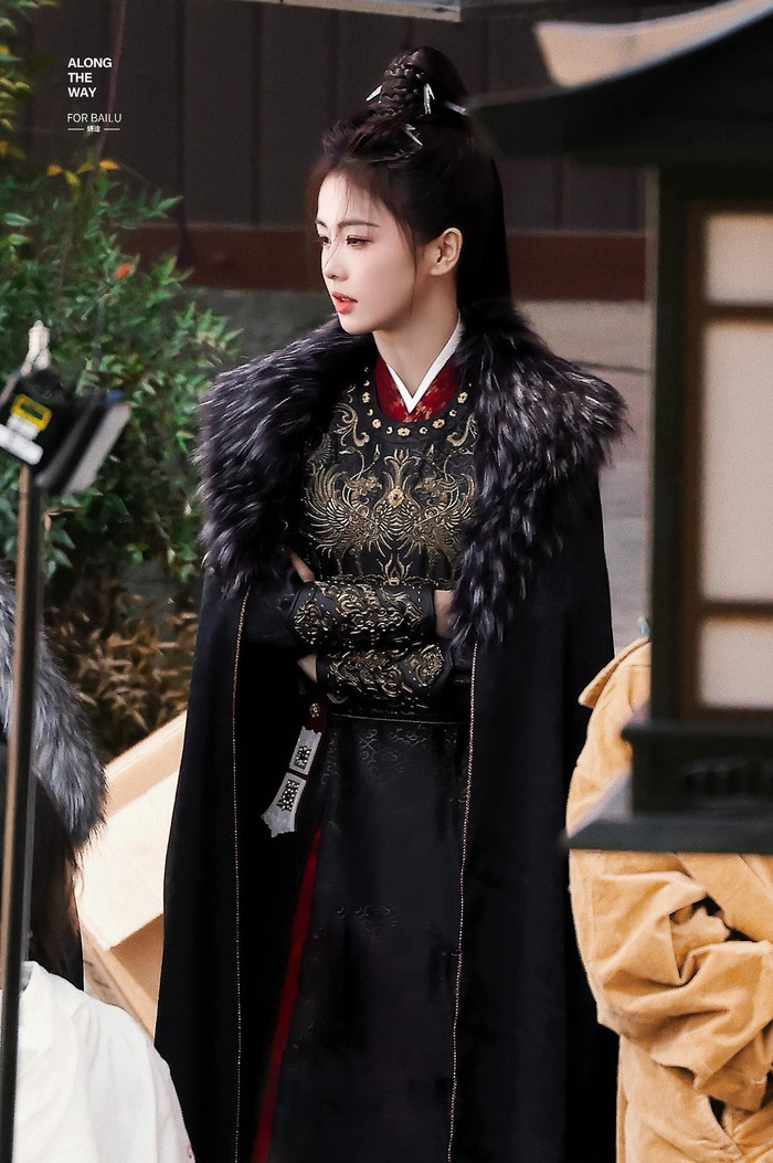 Bạch Lộc hóa thân nữ quan Lý Bội Nghi trong Đường Cung Kỳ Án, khí chất nổi bật màn ảnh.&nbsp;