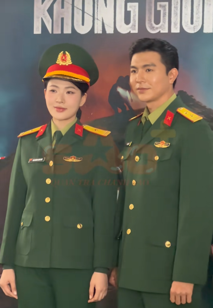 Bóng hồng theo đuổi Steven Nguyễn trong phim Không Giới Hạn (Ảnh: Chụp màn hình TikTok Quán Trà Chanh Sao).