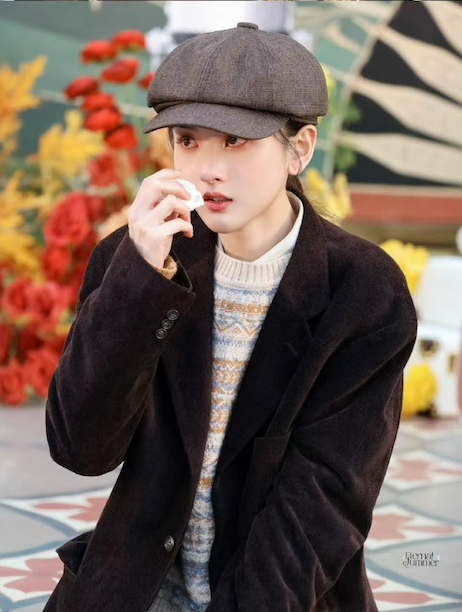 Tống Tổ Nhi bật khóc trước khán giả.