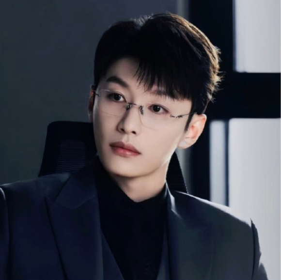 Vai diễn của Đại Húc trong Yết Hí đang trở thành tâm điểm chú ý của những khán giả yêu phim Hoa ngữ.