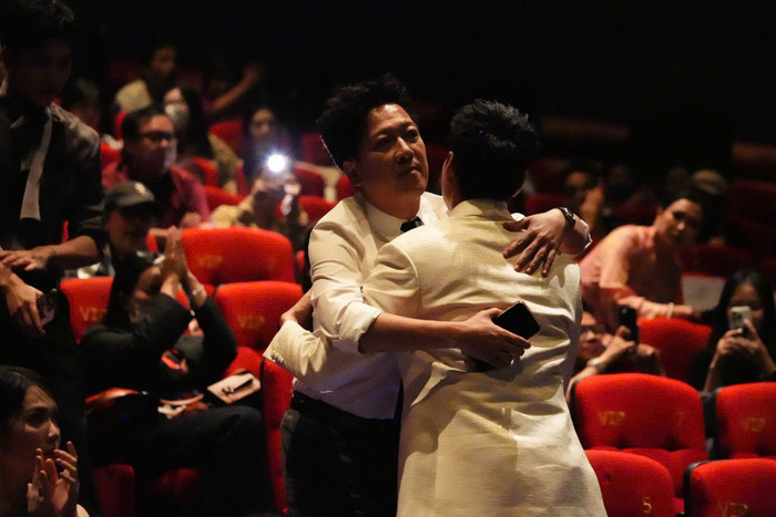 Cùng khai thác chủ đề gia đình, Trường Giang dành nhiều lời khen cho tác phẩm lần này của Kiều Minh Tuấn