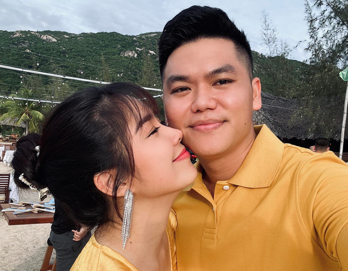 Nhiều khán giả gửi lời chúc mừng, đồng thời bày tỏ sự yêu mến trước hôn nhân của Lê Phương và Trung Kiên.