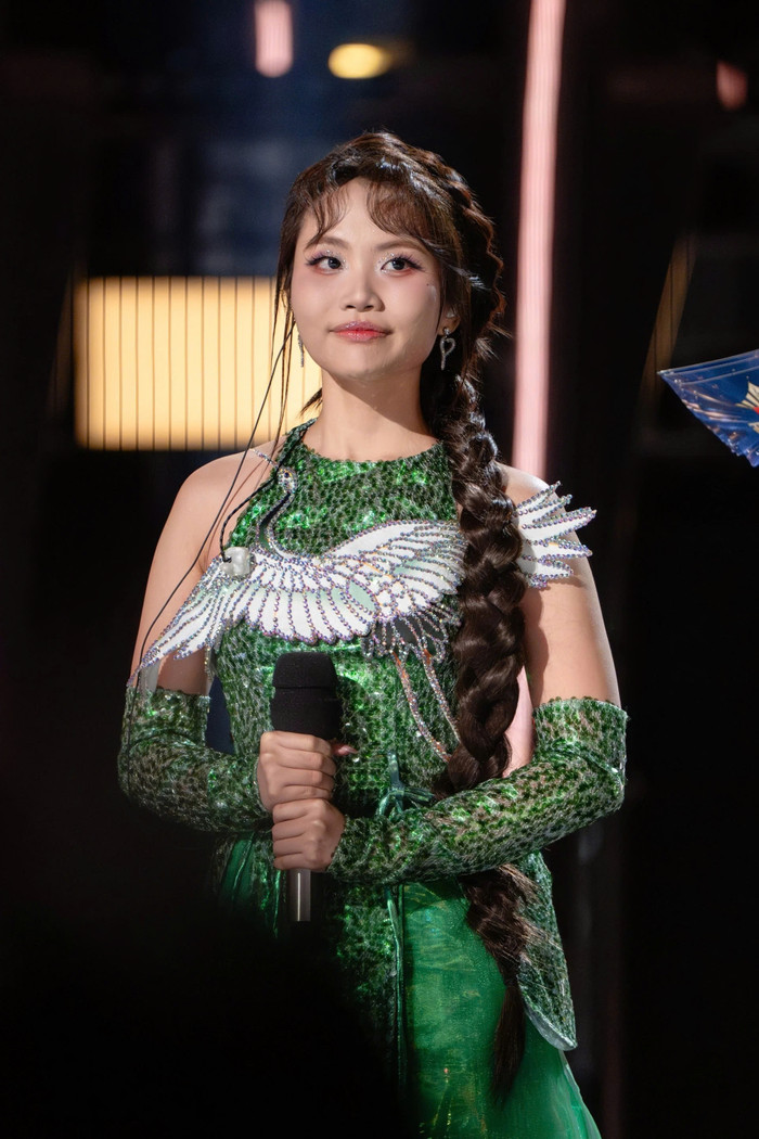 Giọng ca trẻ gây chú ý khi mang màu sắc âm nhạc Việt Nam đến Sing! Asia.