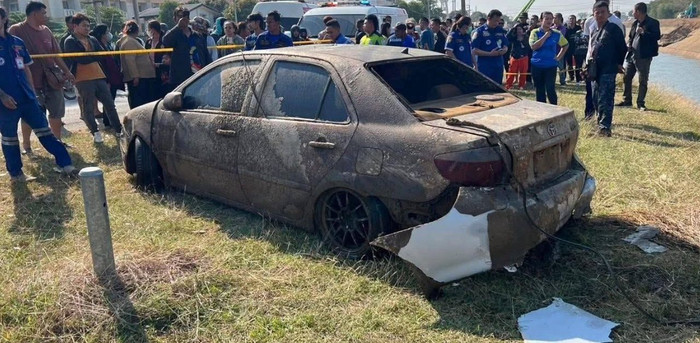 Phát hiện xác chiếc xe hơi chìm dưới sông nhiều ngày, bàng hoàng thứ bên trong Ảnh 3