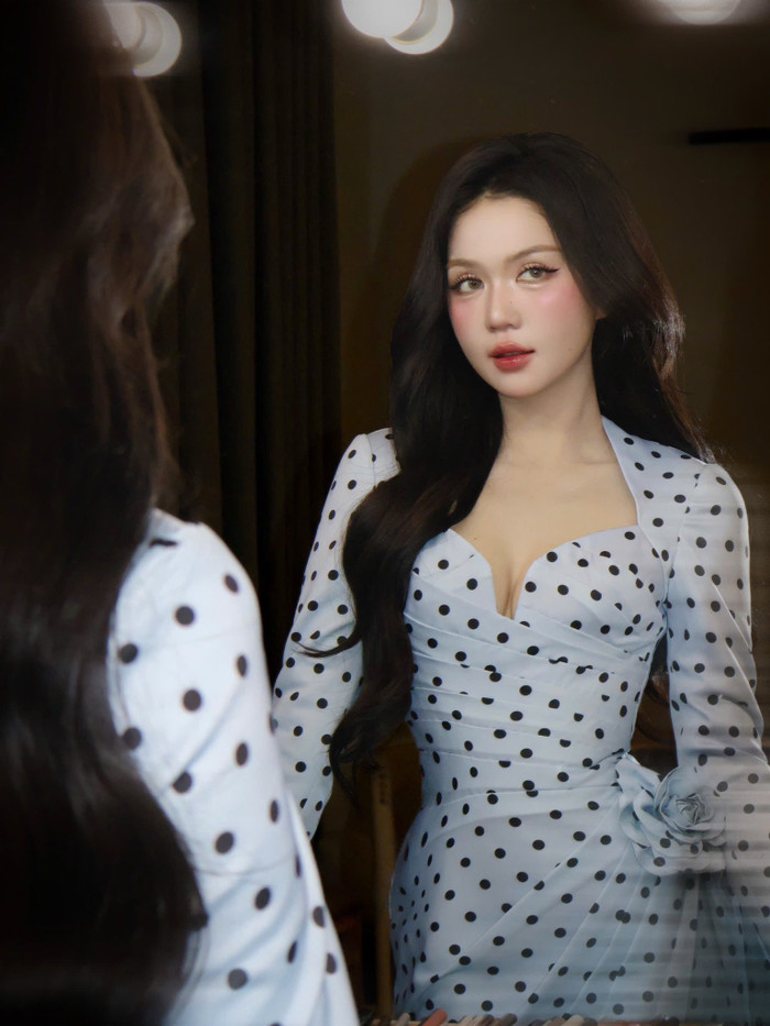 Cô từng cho biết sẽ sinh con bằng phương pháp IVF. Trước đó, Ngọc Trinh đã thực hiện việc trữ trứng.&nbsp;