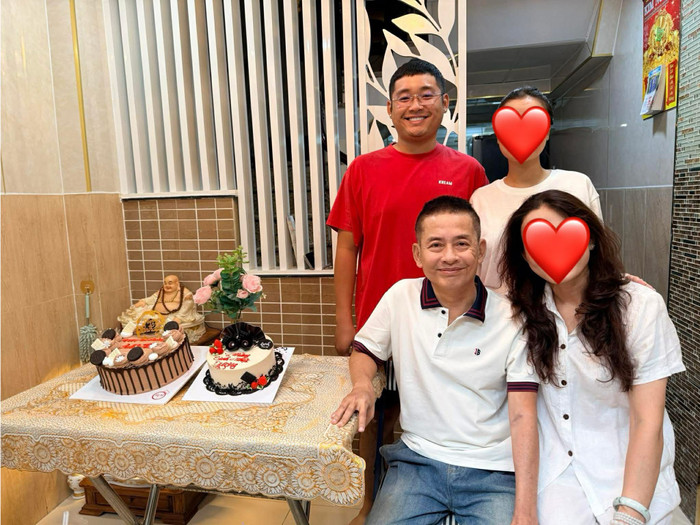 Khoảnh khắc nghệ sĩ Tấn Beo đón tuổi mới bên gia đình (Ảnh: FBNV).