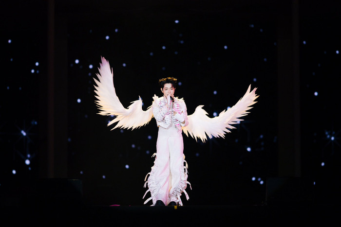 Xôn xao nam ca sĩ Việt được mời hát đám cưới giá 1 tỷ đồng, danh tính chẳng xa lạ Ảnh 4