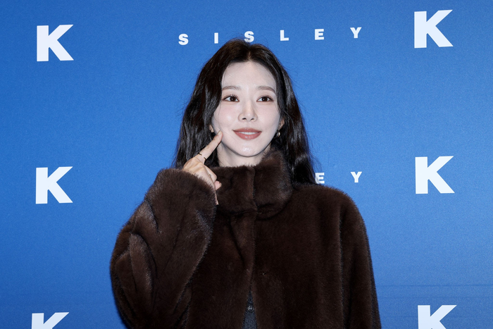 Sự nổi tiếng cũng kéo Lee Joo Bin vướng vào những rắc rối không đáng có.