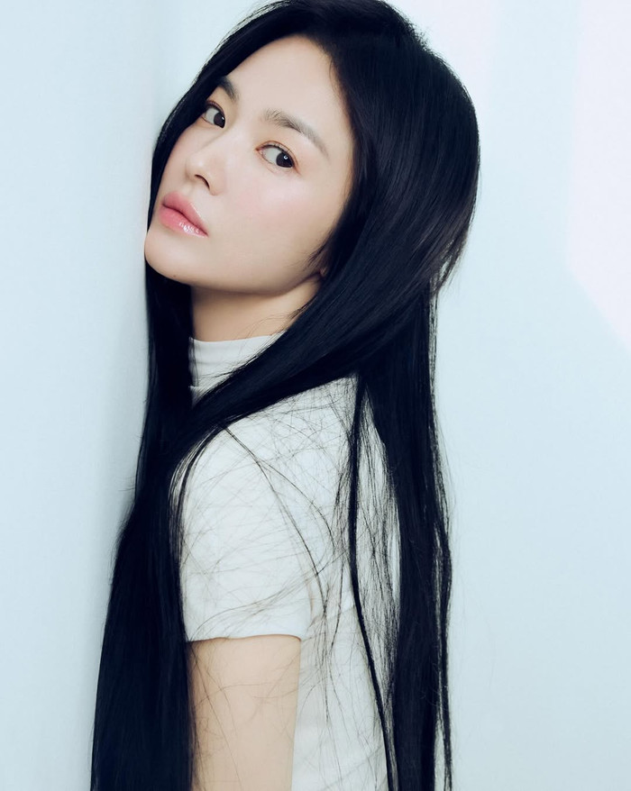 Song Hye Kyo giữ được vẻ trẻ trung nhờ lối sống lành mạnh, khoa học. Ảnh: IGNV