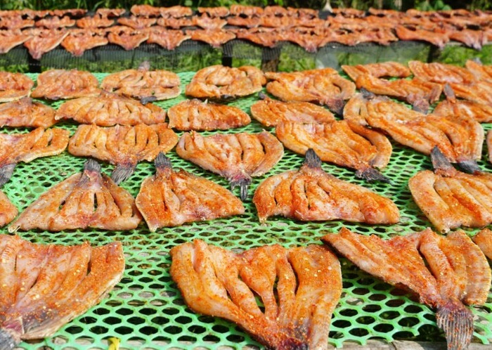 Khô cá lóc là món ngon không thể thiếu với nhiều người miền Tây trong dịp Tết. (Ảnh minh họa từ Internet)
