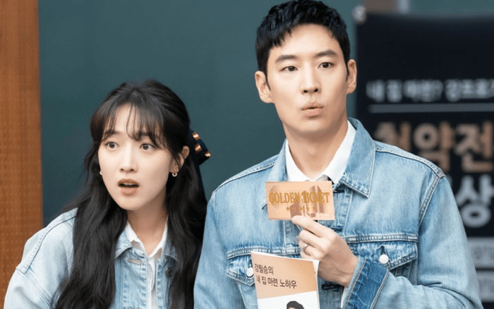 'Tài xế' Kim Do Gi và nữ hacker thông minh Ahn Go Eun là cặp đôi được đẩy thuyền nhiều nhất Taxi Driver (Ảnh: NSX).