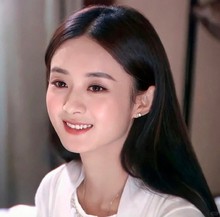 Triệu Lệ Dĩnh vai Giang Bách Hợp phim 'Bí Mật Của Người Vợ' (Ảnh: Weibo).