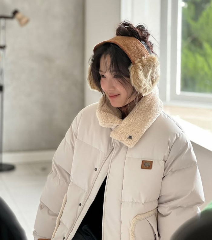 Nữ diễn viên Kim Hye Yoon còn phải chịu đựng môi trường làm việc khắc nghiệt trên phim trường. Ảnh: IGNV