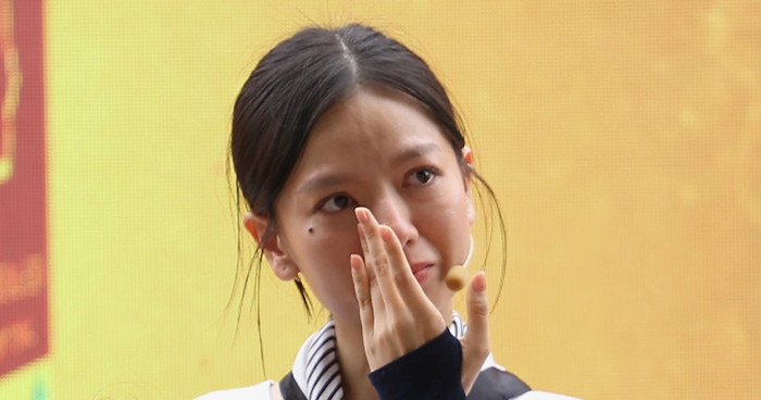 Nhiều khán giả bày tỏ sự tiếc nuối đối với mỹ nhân Mưa Đỏ.