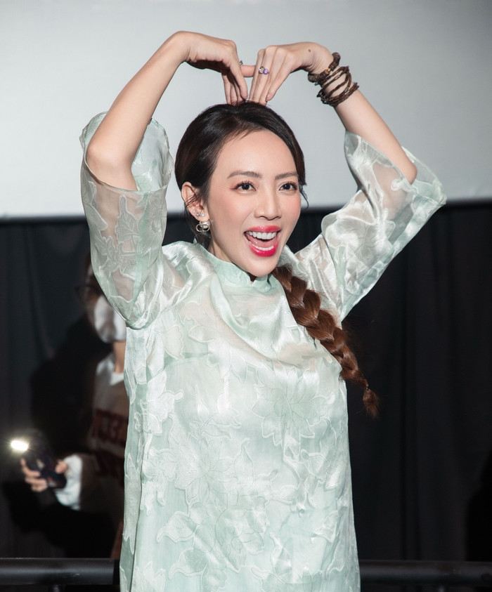 Thu Trang gây ấn tượng khi tham gia vào lĩnh vực điện ảnh.