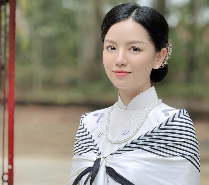 Lê Hạ Anh - mỹ nhân phim 'Mưa Đỏ'