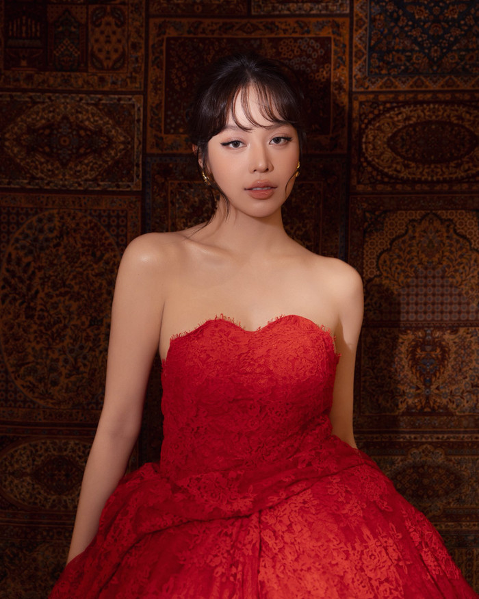 Diện mạo của Thanh Thủy khi để tóc mái bằng từng gây xôn xao bàn tán. Ảnh: FBNV