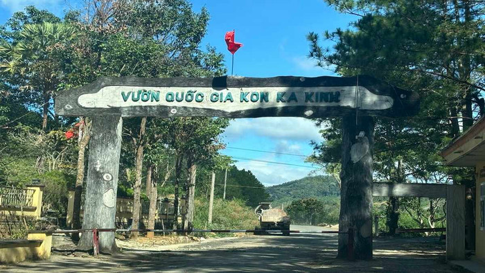 Về quê mỹ nhân Mưa Đỏ, ghé thăm những địa điểm trứ danh Ảnh 5