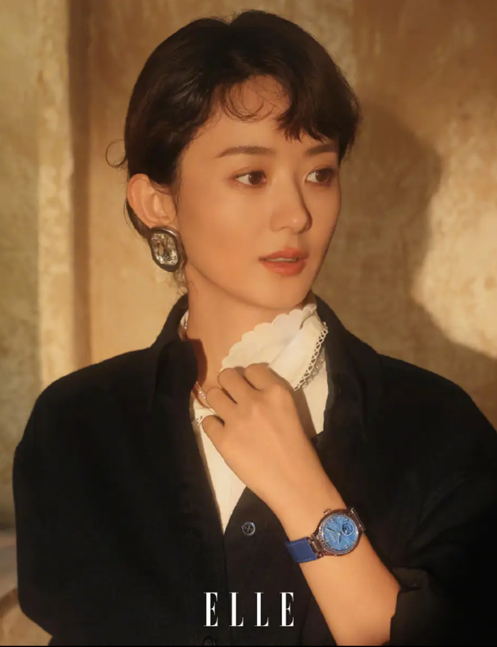 Bộ ảnh mới cho thấy sự biến hóa hình ảnh tinh tế của Triệu Lệ Dĩnh ở giai đoạn hiện tại.&nbsp;