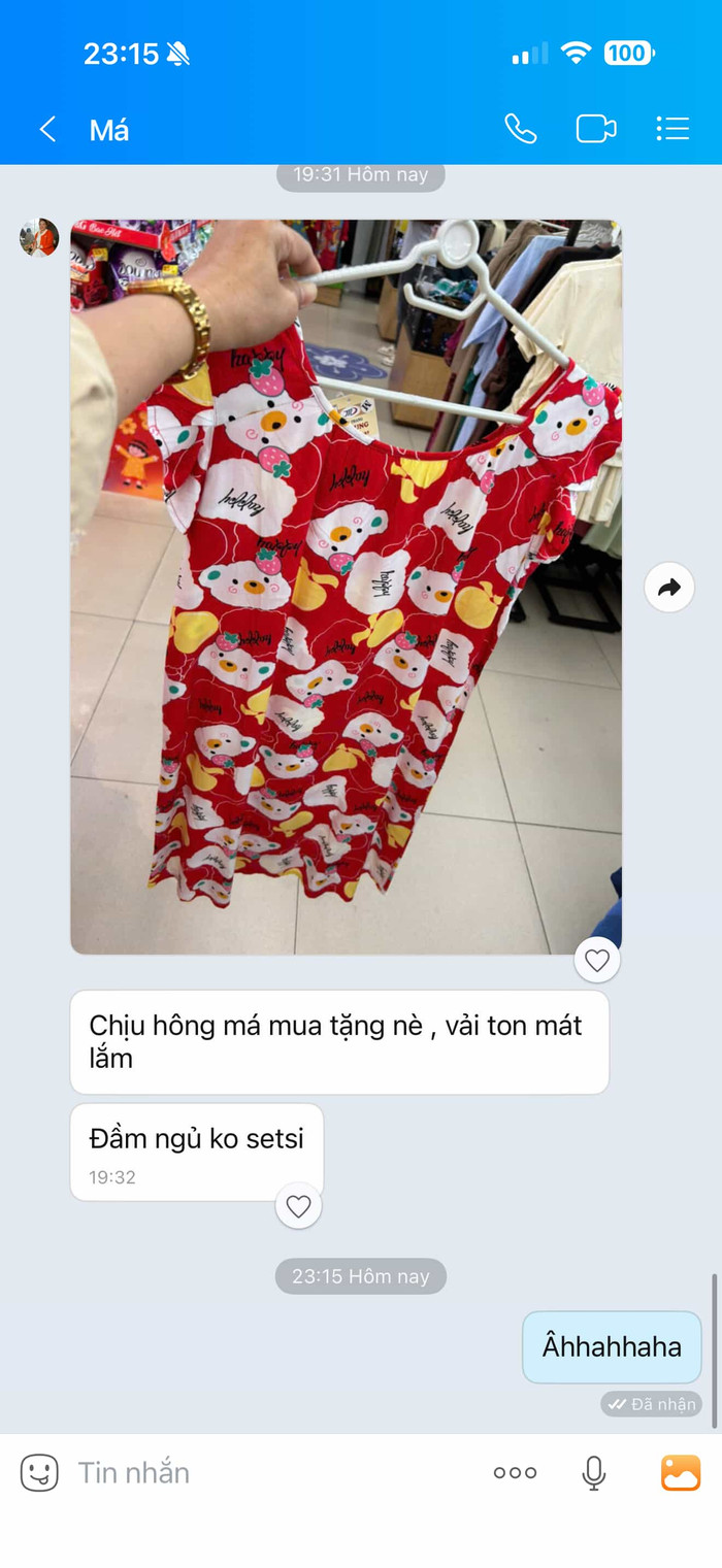 Đoạn hội thoại hài hước được Phương Mỹ Chi chia sẻ. Ảnh: IGNV