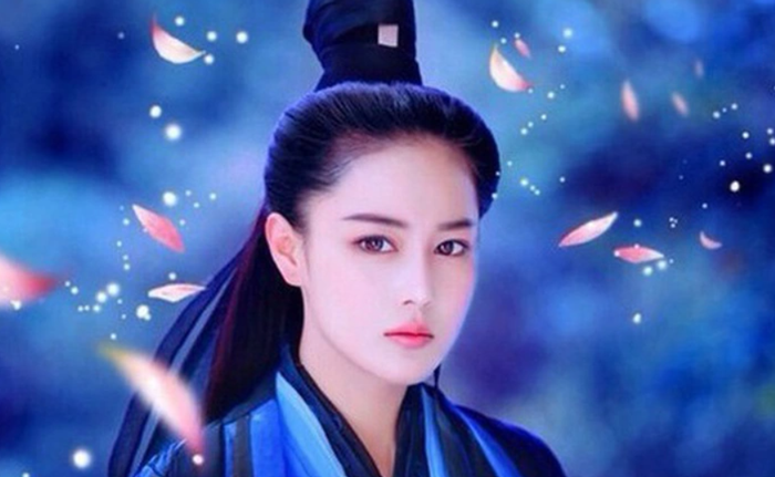 Lý Mạc Sầu, Xích Luyện Tiên Tử mang vẻ đẹp lạnh lùng và bi kịch tình yêu