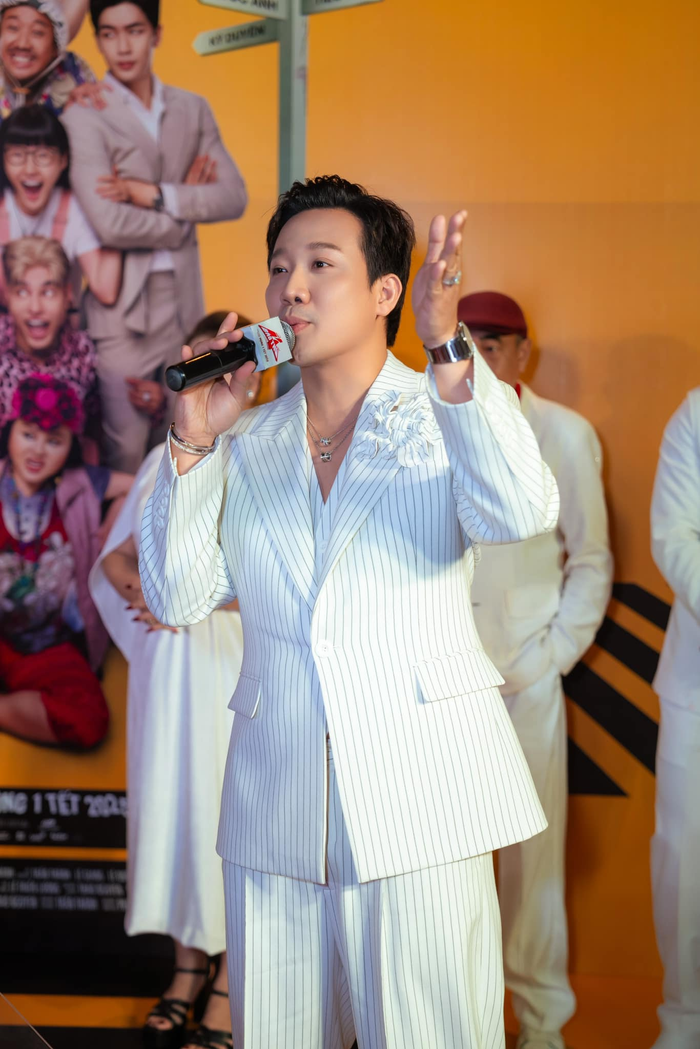 Trấn Thành dù bận rộn với các dự án nghệ thuật nhưng vẫn dõi theo mọi chuyển động của thể thao nước nhà.