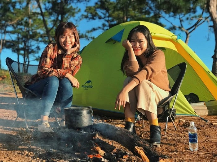 Về quê hương Mỹ Tâm, ghé thăm ngôi làng hoang giữa núi ít ai biết đến Ảnh 5