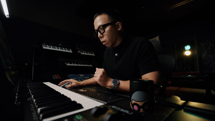 Các bài đăng của Hoàng Touliver thường nhận lượng tương tác cao. Ảnh: FBNV