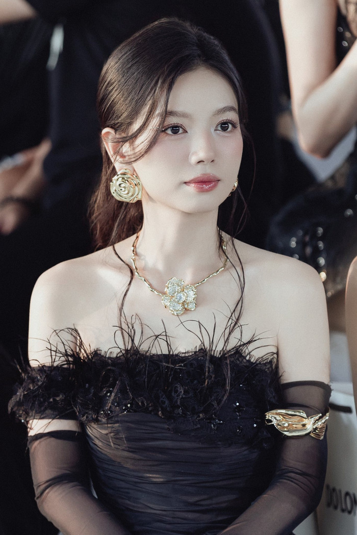 Mừng cho mỹ nhân Mưa Đỏ khi cô đang dần được công nhận tài năng hơn. Ảnh: FBNV