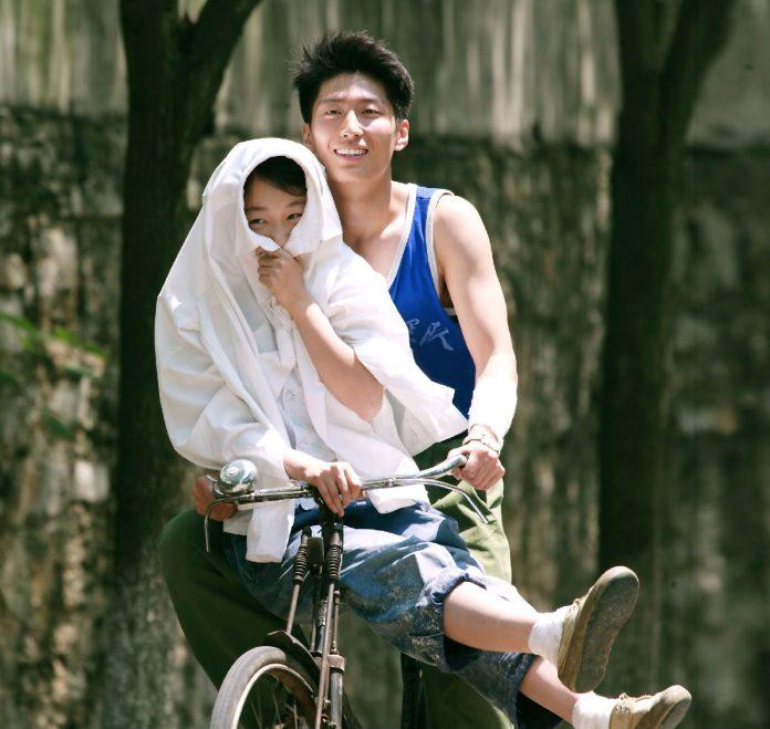 Chuyện tình cây táo gai được chuyển thể từ tiểu thuyết Hawthorn Tree Forever nổi tiếng của Ai Mi, có nội dung xoay quanh câu chuyện tình lãng mạn nhưng bị cấm đoán do sự cách biệt tuổi tác của Tôn Kiến Tân (Đậu Kiêu) và Tịnh Thu (Châu Đông Vũ). Trong cái định kiến xưa cũ, họ vẫn luôn kiên quyết với tình yêu của chính mình.&nbsp;