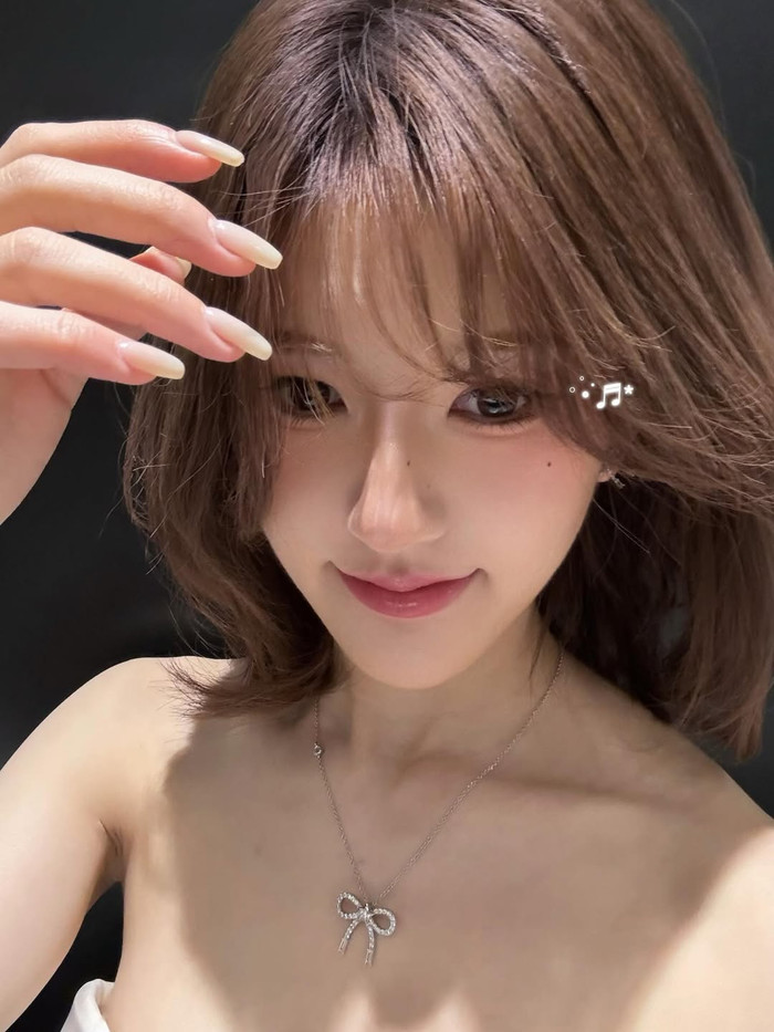 Triệu Lộ Tư vừa đăng tải bài viết mới trên trang cá nhân Instagram (Ảnh: ISNV).