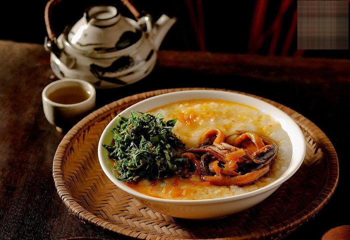 Cháo lươn vừa là món ăn ngon miệng vừa giàu dinh dưỡng.