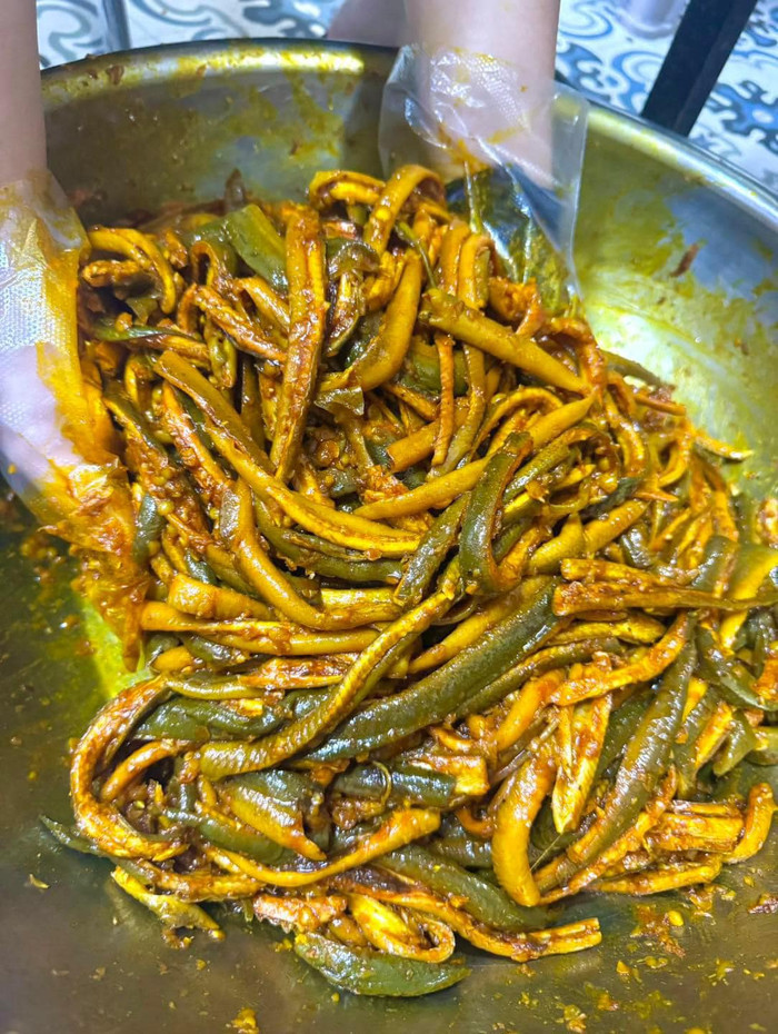 Phần thịt lươn được xào chín bắt mắt. Ảnh: Lươn niêu xứ Nghệ&nbsp;