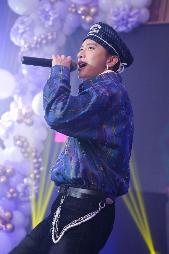 S.T Sơn Thạch hiện tại chỉ tập trung vào công việc sau khi trải qua biến cố sức khoẻ. Ảnh: FBNV