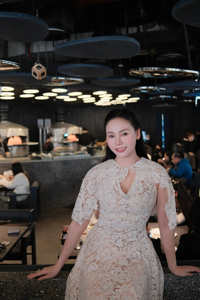 Huyền Trang được đánh giá cao khi hóa thân vào một nhân vật có chiều sâu tâm lý trong Lằn Ranh (Ảnh: FBNV).