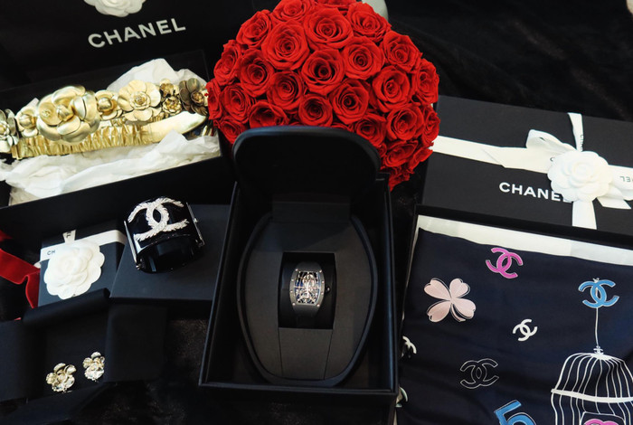 Vợ doanh nhân Minh Nhựa đăng tải hình ảnh chiếc Richard Mille mới về bộ sưu tập đồng hồ của cô nàng vào tháng 9/2025. (Ảnh: FBNV)