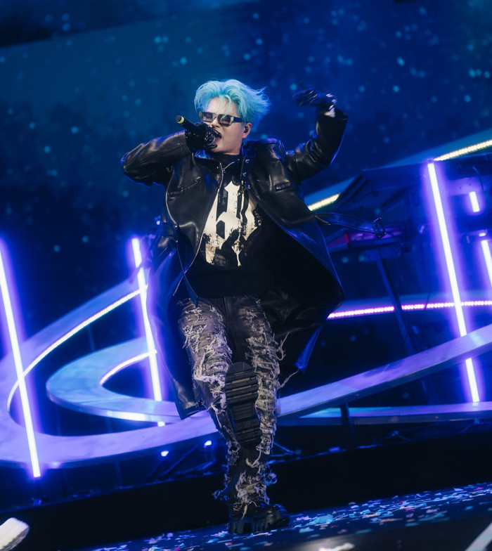 Nam ca sĩ Việt gây tranh cãi vì sao chép G-Dragon? Ảnh 1