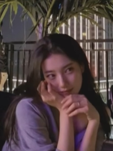 Nét đẹp của Suzy được cho là vẫn vô cùng nổi bật dù video có chất lượng thấp. Ảnh: IGNV