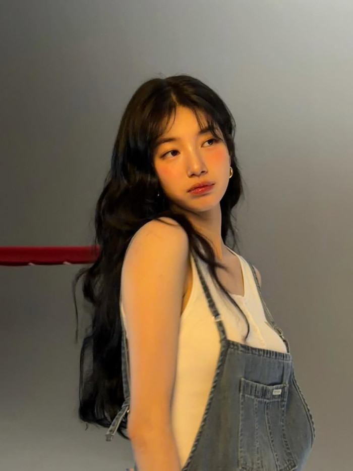 Cận visual xinh đẹp của Suzy. Ảnh: IGNV