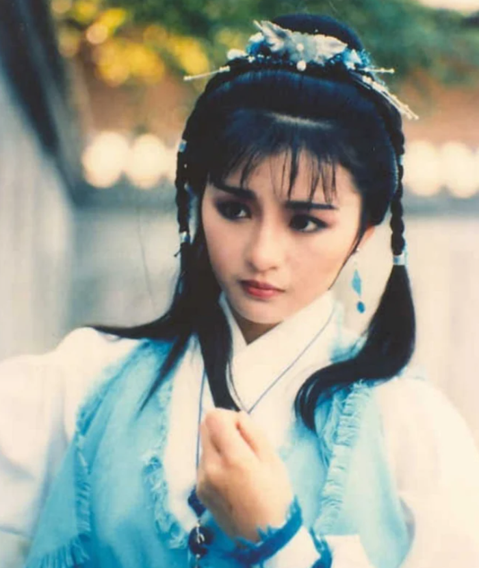 A Thanh, cô gái chăn cừu của Việt nữ kiếm, mỹ nhân thuần khiết và hoang dã nhất Kim Dung