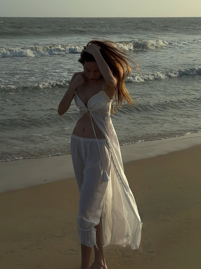 Sắc vóc 'mẹ ba con' của Hồ Ngọc Hà khiến khán giả khó có thể rời mắt. Ảnh: IGNV