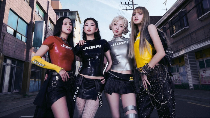 BLACKPINK đã đứng ngang hàng Beyoncé, Ariana Grande Ảnh 2