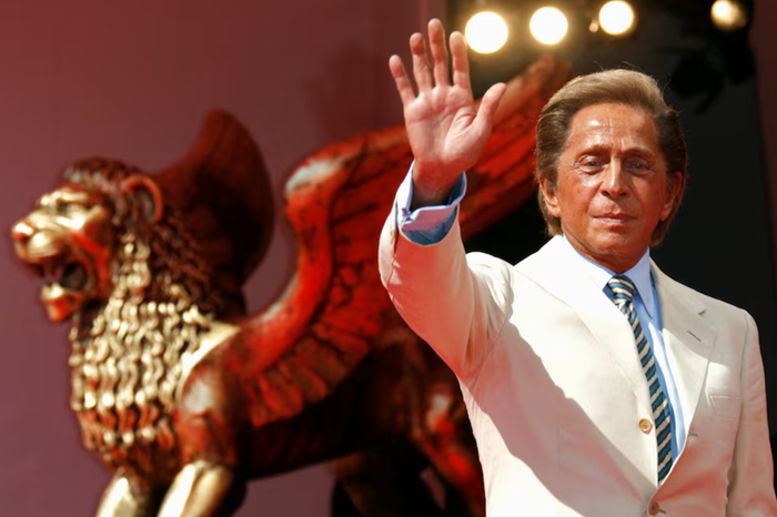 Nhà thiết kế thời trang người Ý Valentino Garavani qua đời ở tuổi 93. Ảnh: Reuters