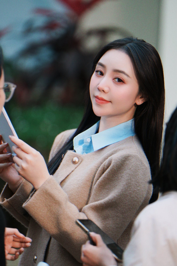 Quỳnh Kool mới đây đã chia sẻ loạt ảnh mới trên trang cá nhân (Ảnh: FBNV).