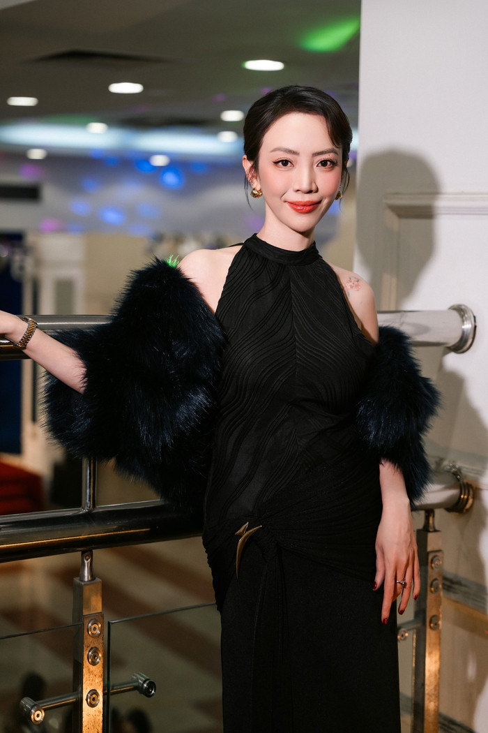 Trước đó một hôm, Thu Trang có bài chia sẻ về hành trình đã qua trên trang cá nhân