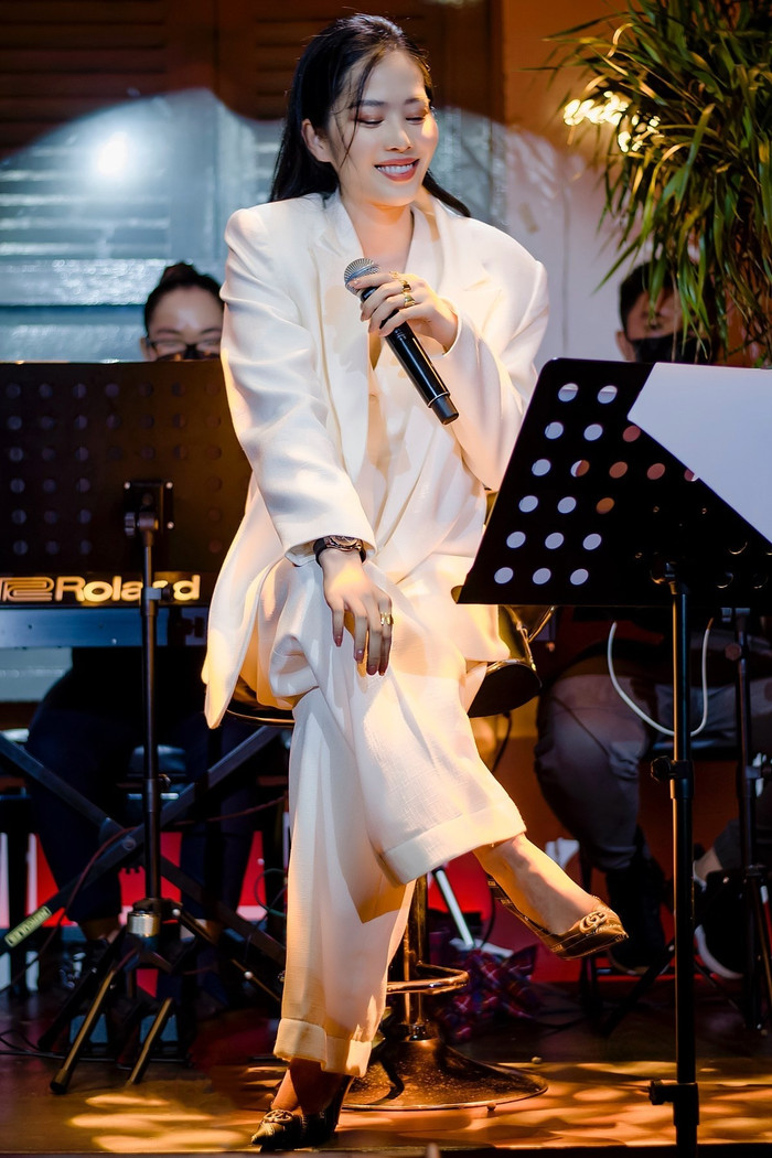 Nam Em lại gây tranh luận Ảnh 1