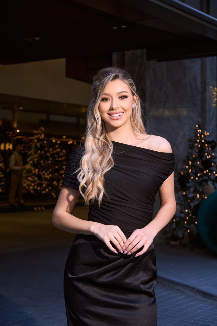 Yolina nhận được nhiều tình cảm từ phía công chúng nhờ tính cách thân thiện, khéo léo. Ảnh: FBNV