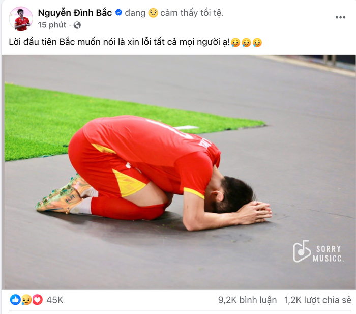 Bài đăng trên trang Facebook cá nhân có tích xanh của Đình Bắc sau thất bại của U23 Việt Nam.