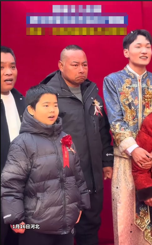 Người cha khóc nức nở trong đám cưới con gái, câu chuyện đằng sau khiến cộng đồng mạng vỡ òa Ảnh 3